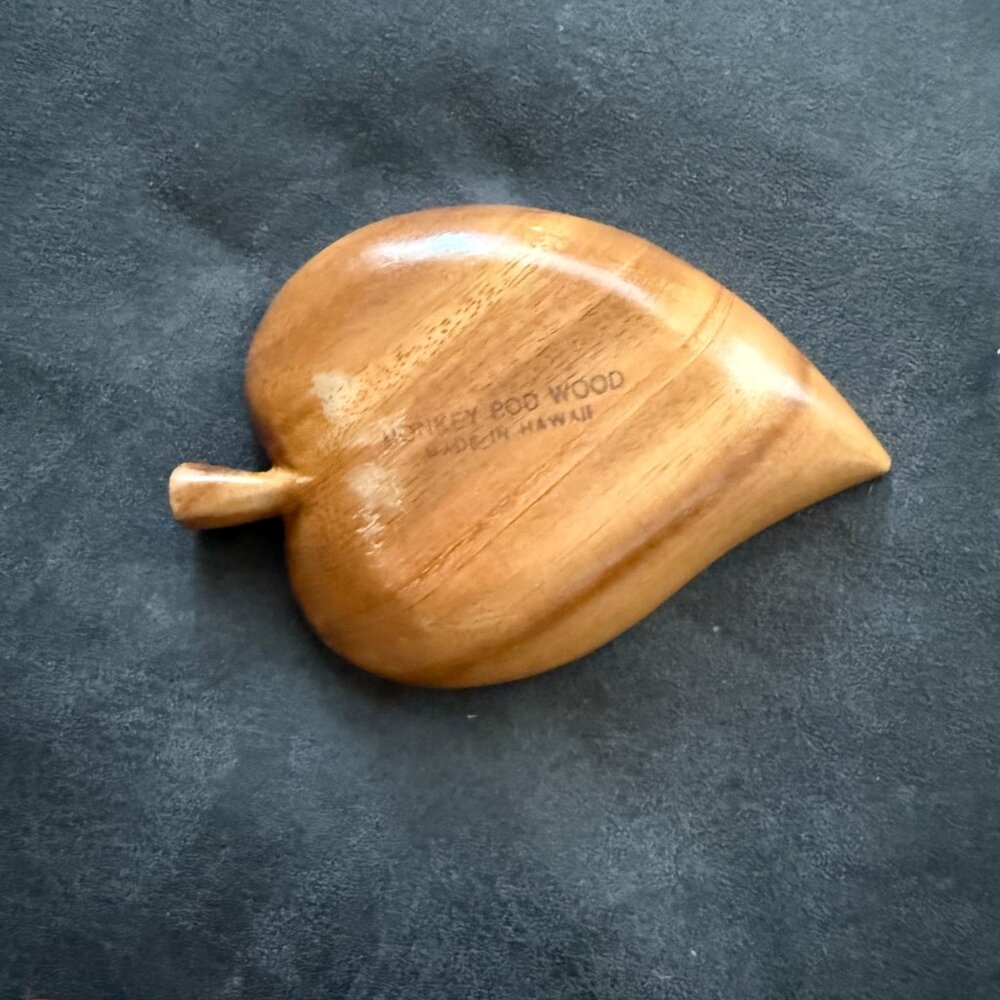 Monkey Pod Wood Leaf-Shaped Serving Tray Set Of 3 - Picture 5 of 8